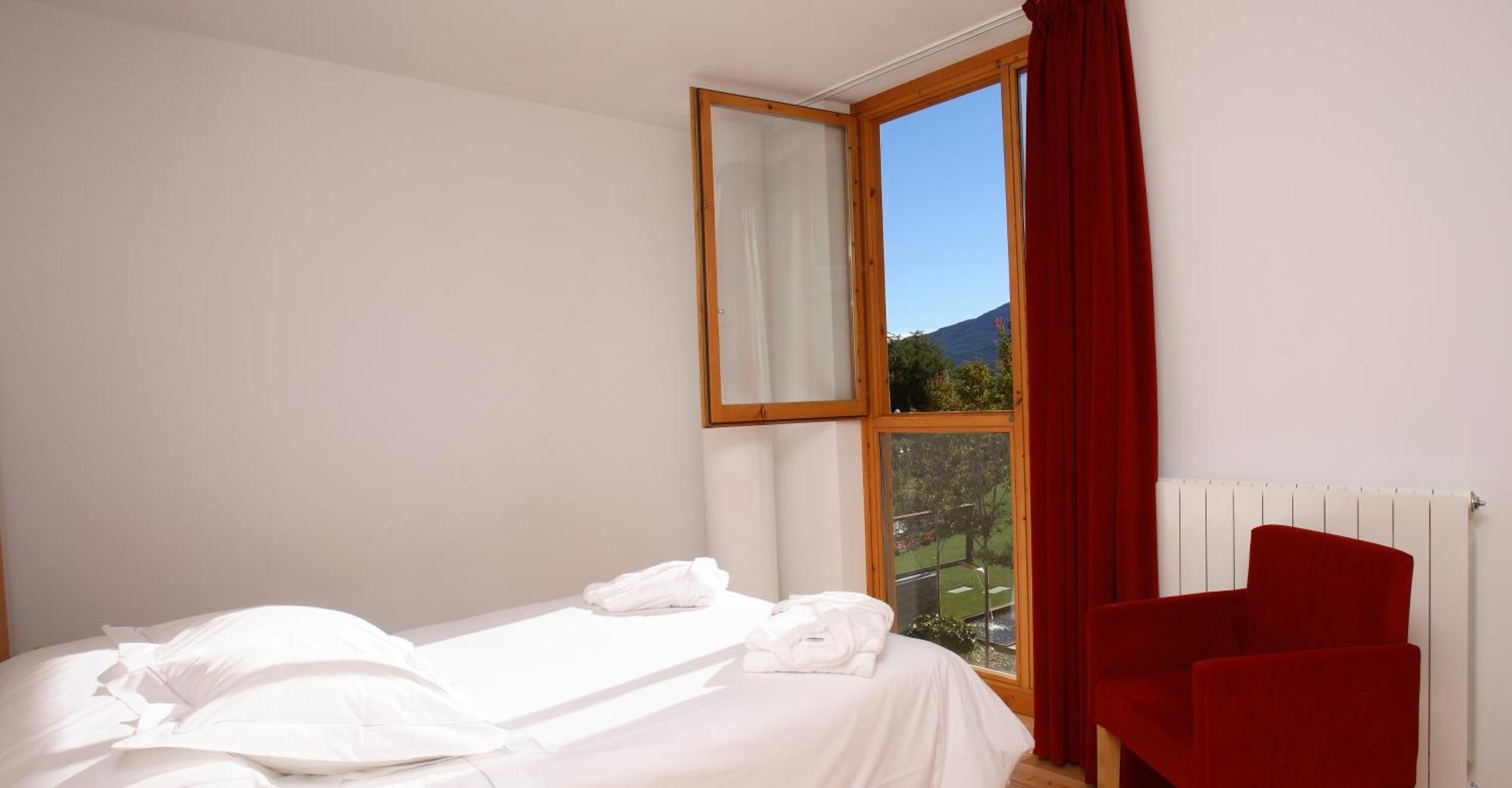 Hotel Tierra De Biescas Zewnętrze zdjęcie