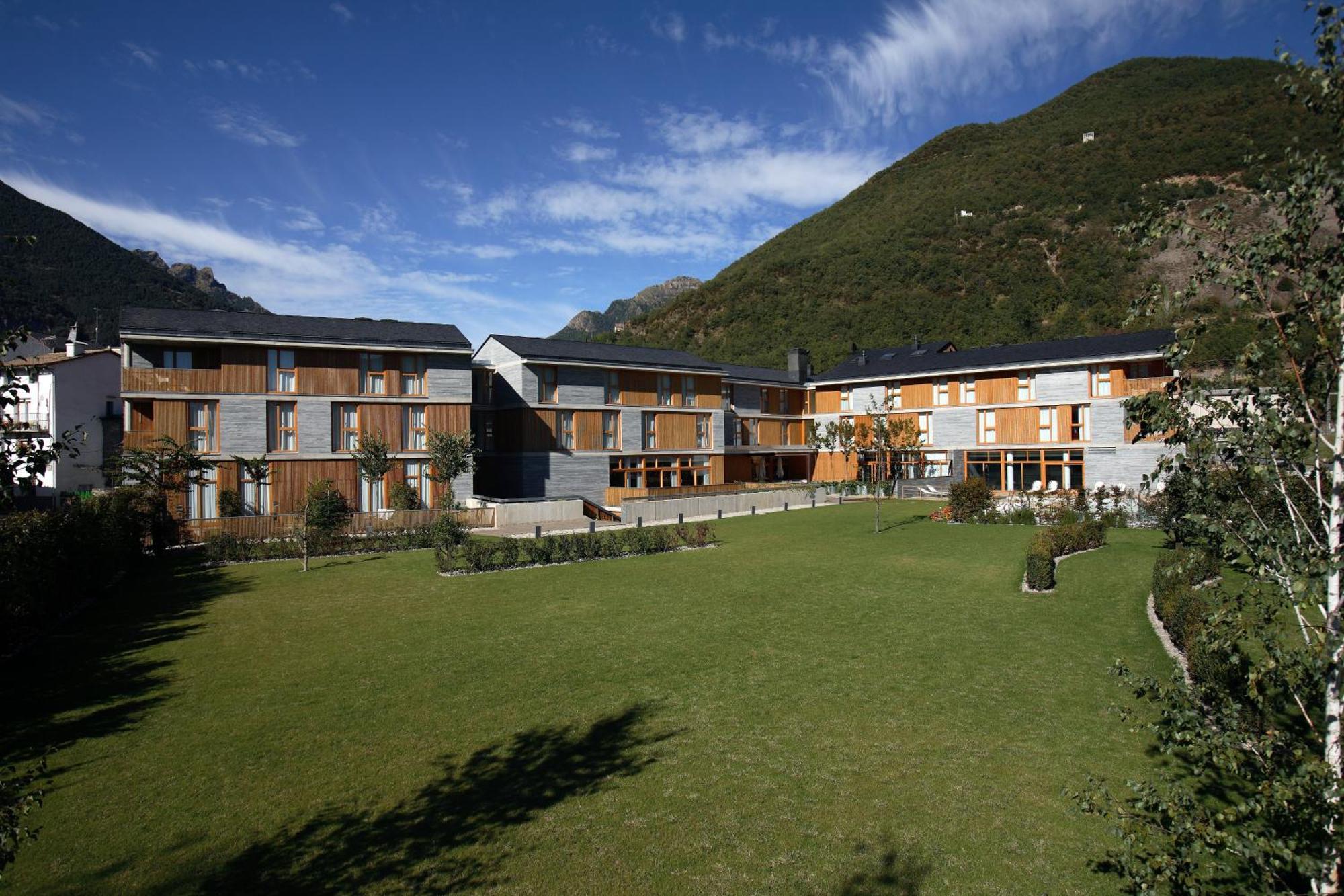 Hotel Tierra De Biescas Zewnętrze zdjęcie